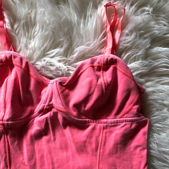 Aritzia tank top - Picture 2 of 2